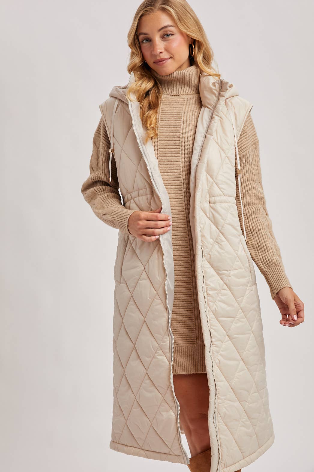 DIAMOND QUIT PUFFER LONG-LINE HOODED VEST