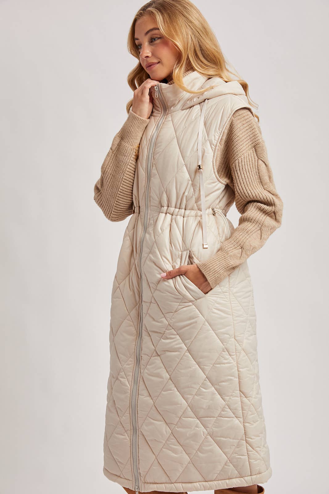 DIAMOND QUIT PUFFER LONG-LINE HOODED VEST