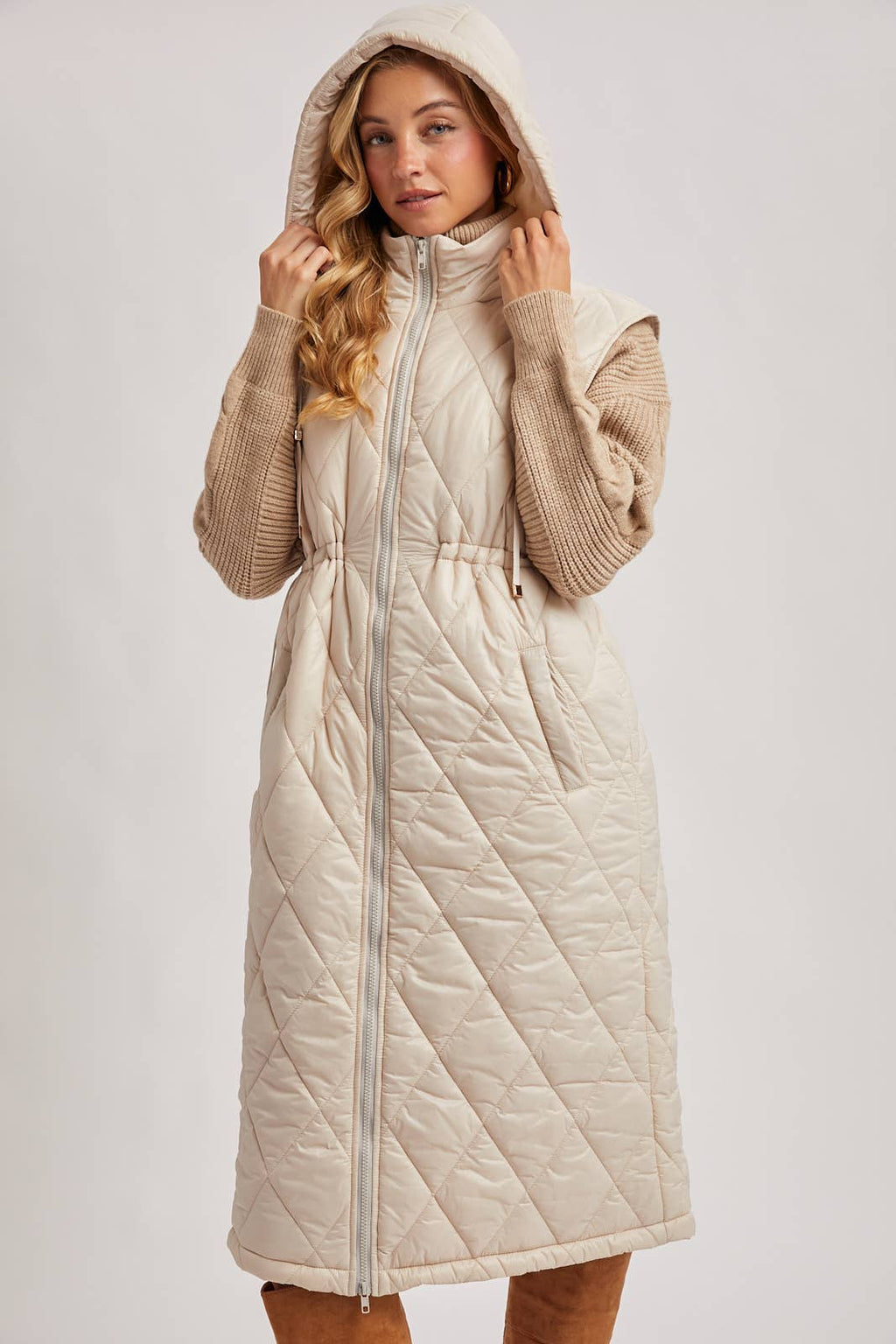 DIAMOND QUIT PUFFER LONG-LINE HOODED VEST