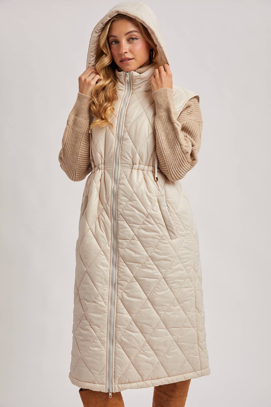 DIAMOND QUIT PUFFER LONG-LINE HOODED VEST